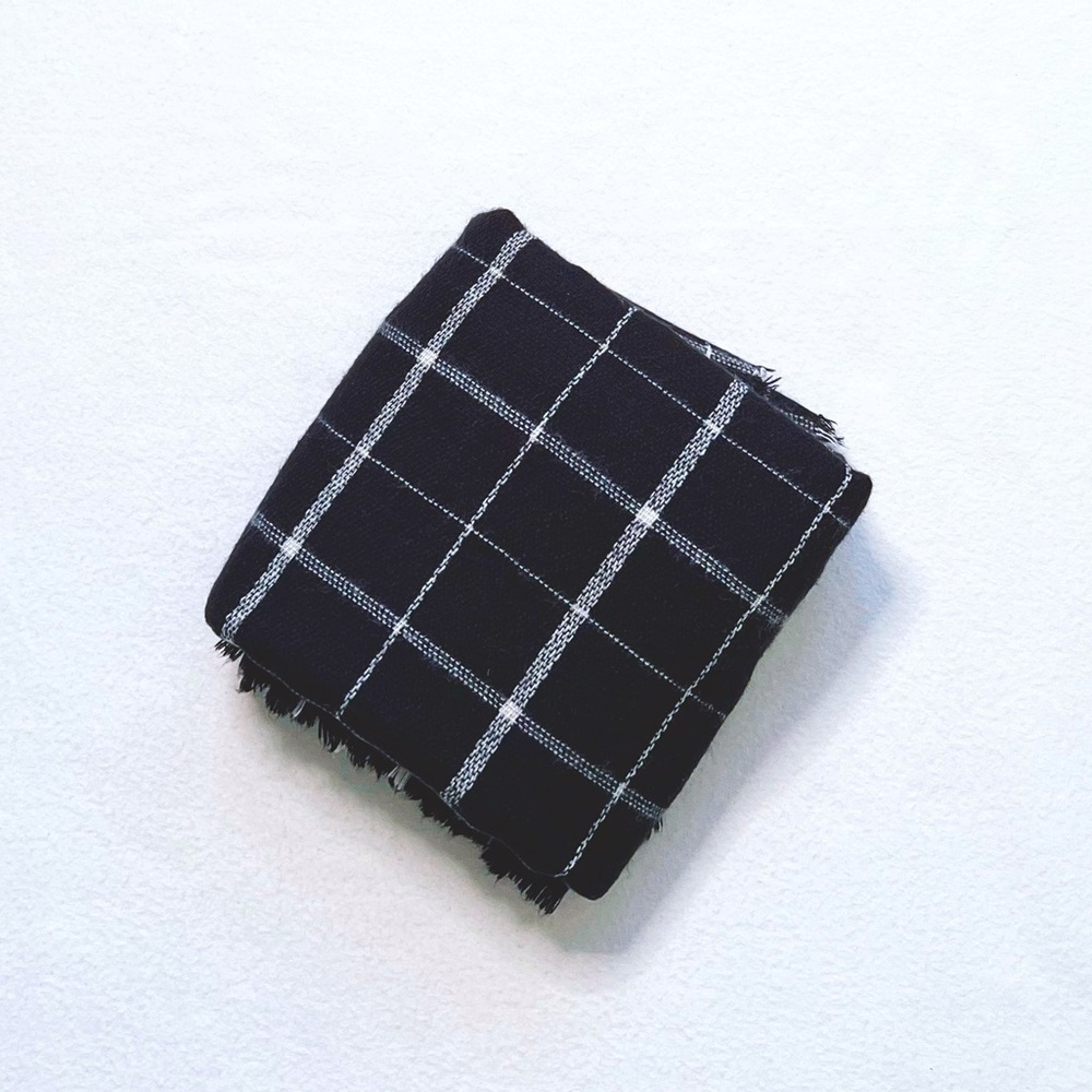 Zara Black White Oversized Blanket Scarf Wrap Square Reversible Fringed Acrylic